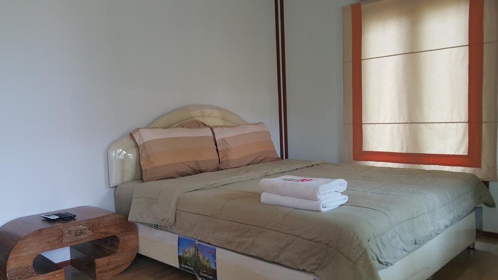 Oyo 75402 Villa Rayonghouse Ban Nong Sai Yong Kültér fotó